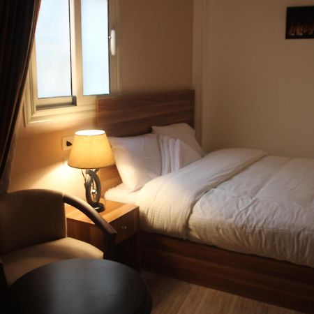 Farida Pyramids Boutique Hotel Kafret el-Gabal Eksteriør bilde