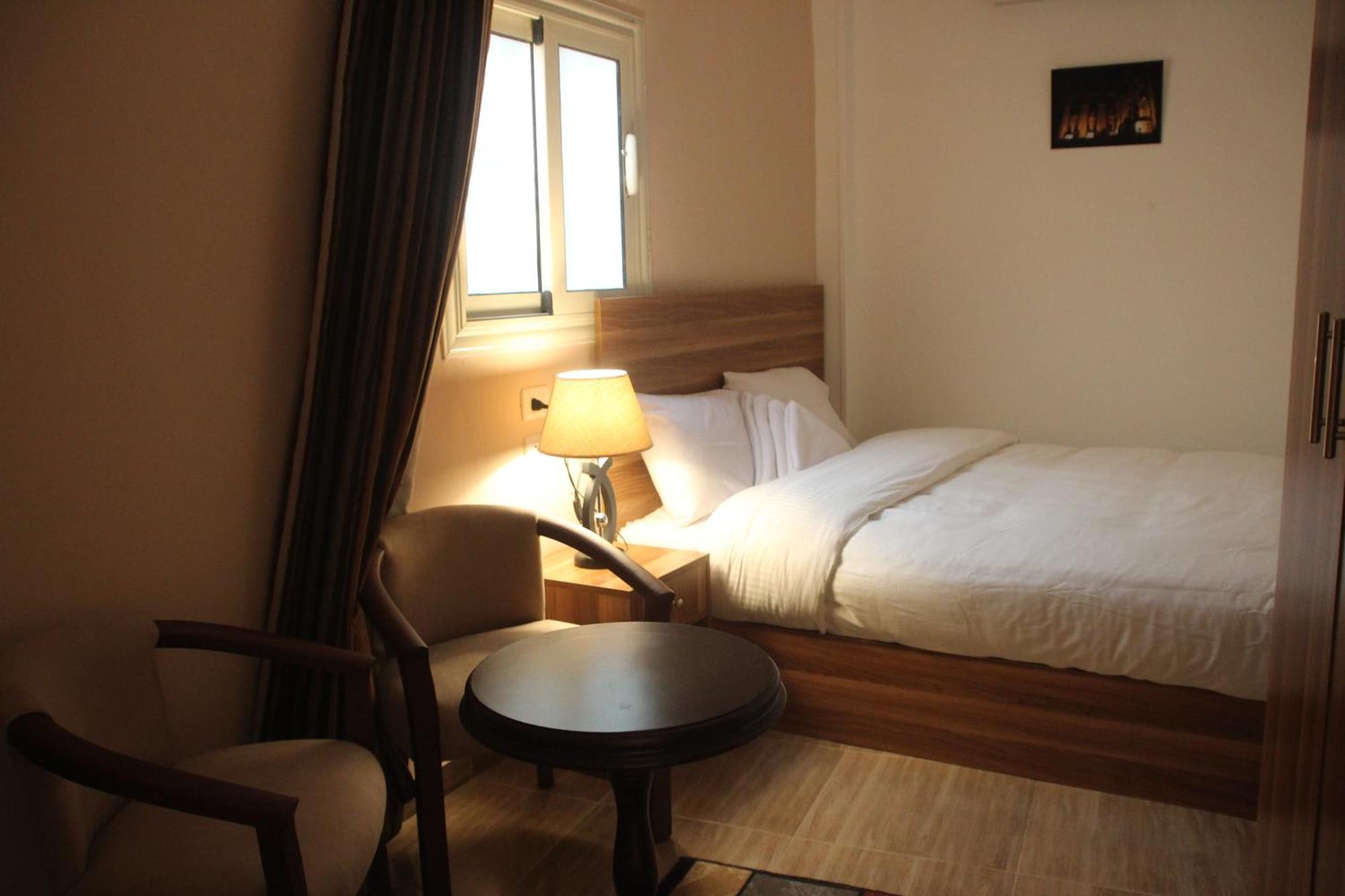 Farida Pyramids Boutique Hotel Kafret el-Gabal Eksteriør bilde