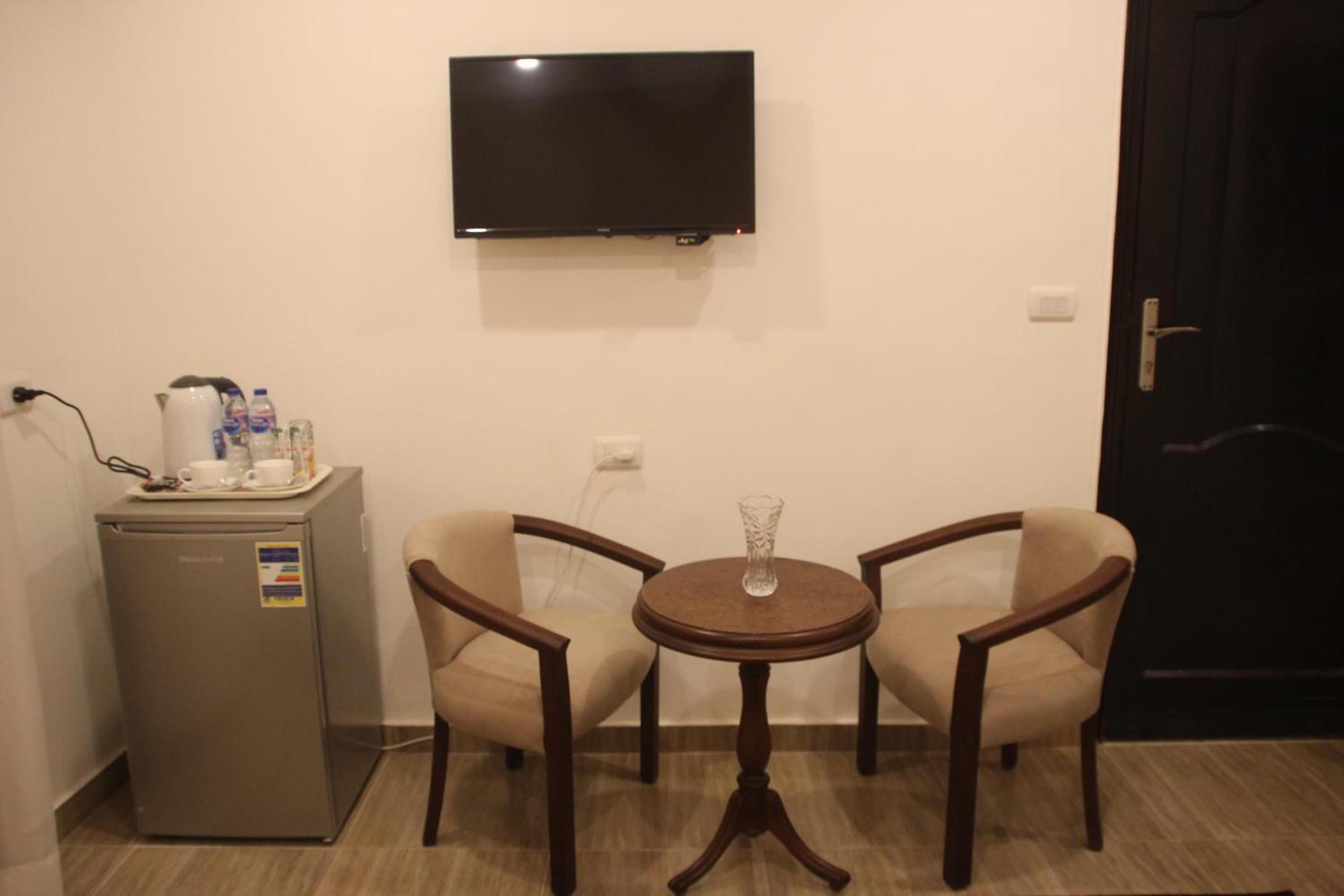 Farida Pyramids Boutique Hotel Kafret el-Gabal Eksteriør bilde