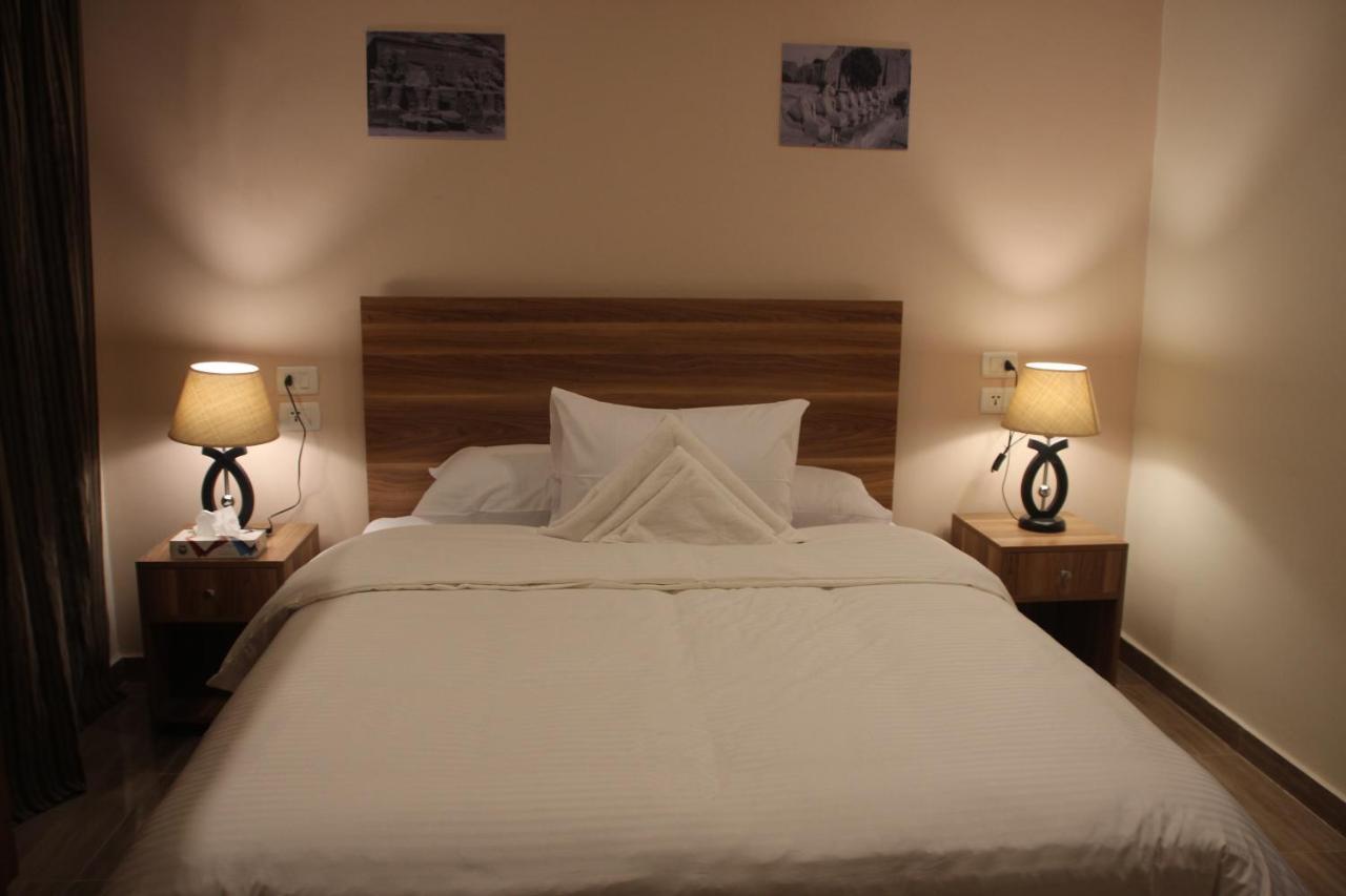 Farida Pyramids Boutique Hotel Kafret el-Gabal Eksteriør bilde